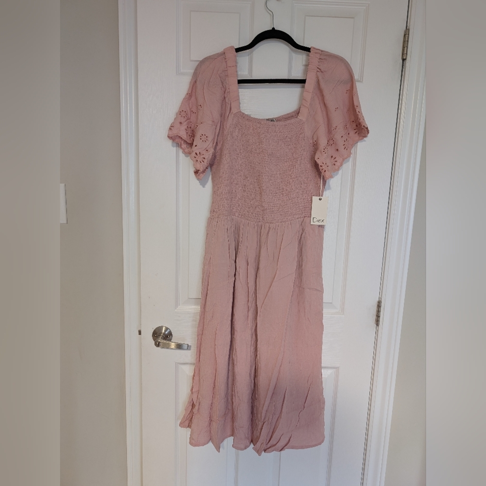 BNWT Dex Summer dress, stretch material fully lined, size XL
